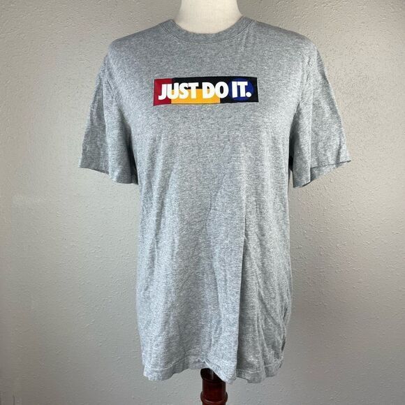 Nike Just Do It T-Shirt Size M EUC - Picture 1 of 6